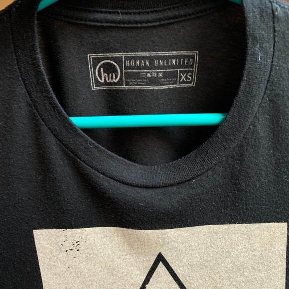 Top - Picture 3 of 3